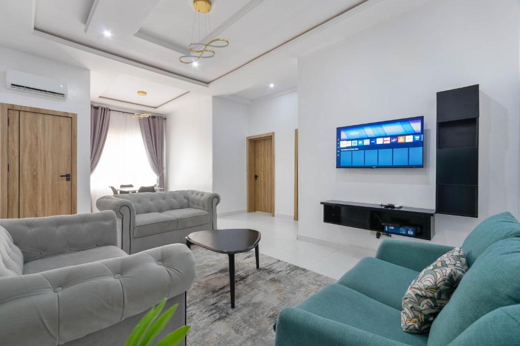 FULL APARTMENT UPDATE & TUTORIAL